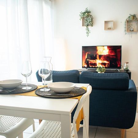 Studio Charmant Cergy Le Haut Au Pied De La Gare ! Parking Prive ! Διαμέρισμα Εξωτερικό φωτογραφία