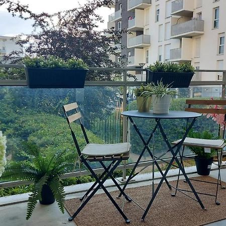 Studio Charmant Cergy Le Haut Au Pied De La Gare ! Parking Prive ! Διαμέρισμα Εξωτερικό φωτογραφία